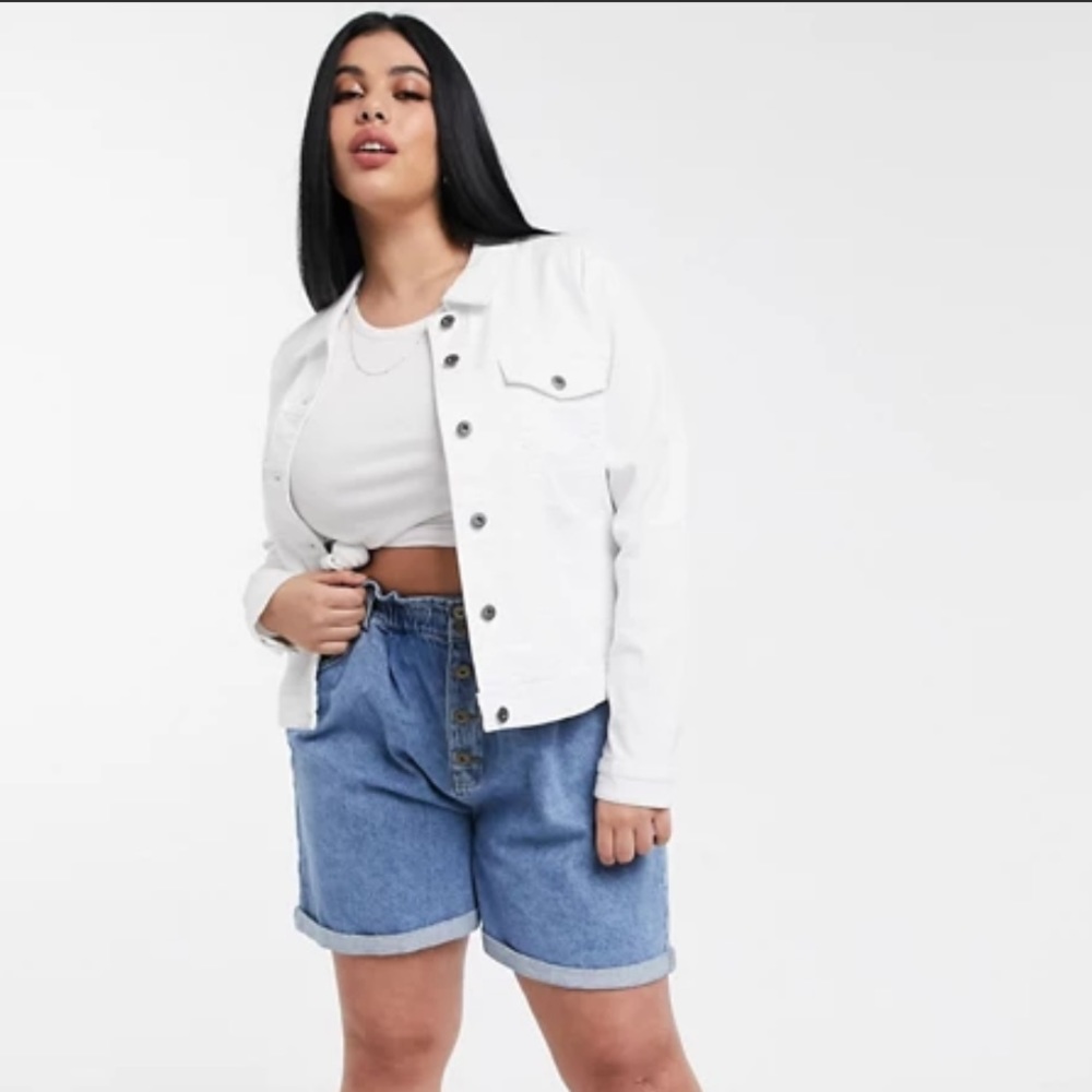White Jacket - Picture 1 of 2